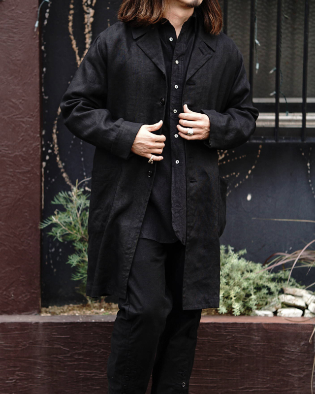 Django Atour classic artisanal heavylinen coat / black