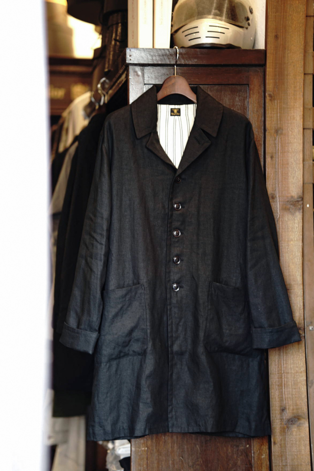 Django Atour classic artisanal heavylinen coat / black